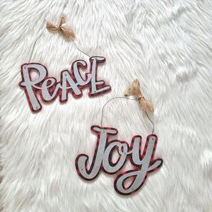 Christmas Wall Decor Peace & Joy Signs